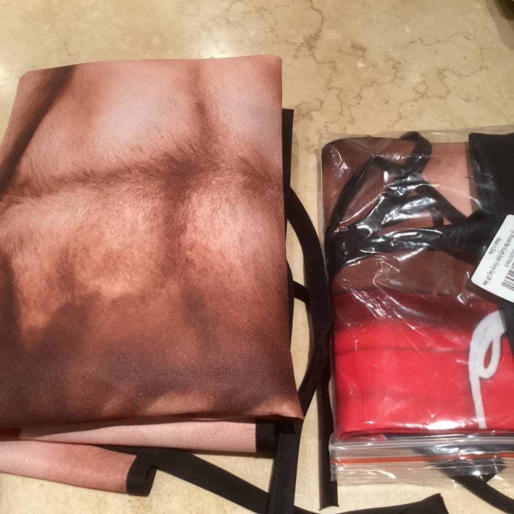 Lot of two muscle men aprons - Picture 4 of 5
